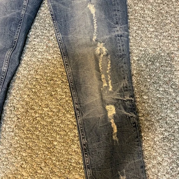 Great Distressed Jeans - Picture 5 of 5